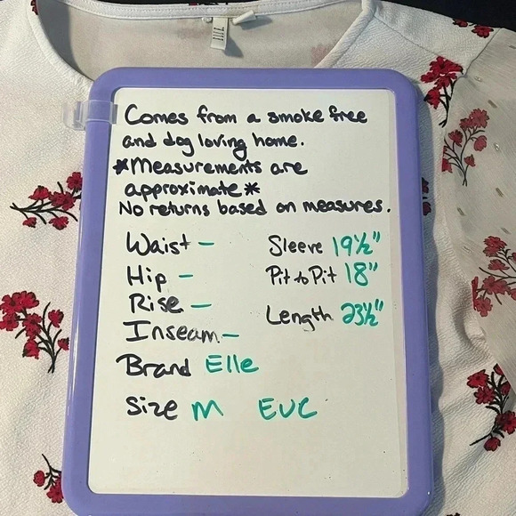 Elle size M cherry blossom pull over top with sheer sleeves EUC - Picture 5 of 10